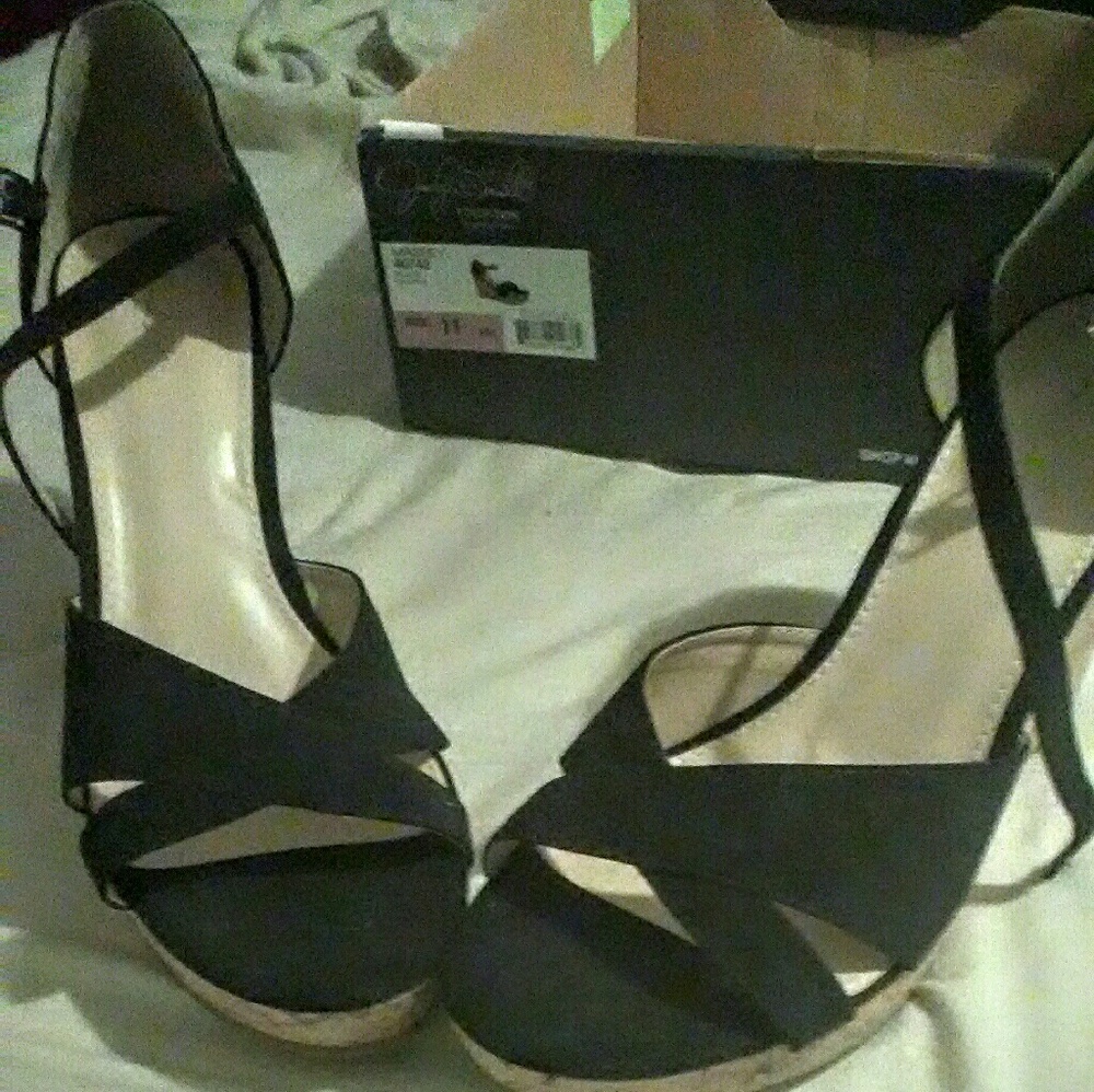 Jaclyn Smith Platform Wedge